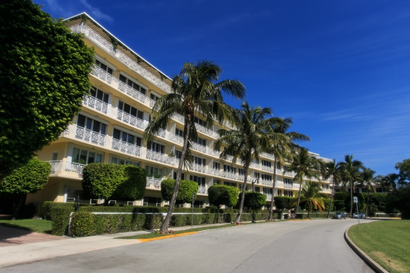 Worth Avenue Apartments